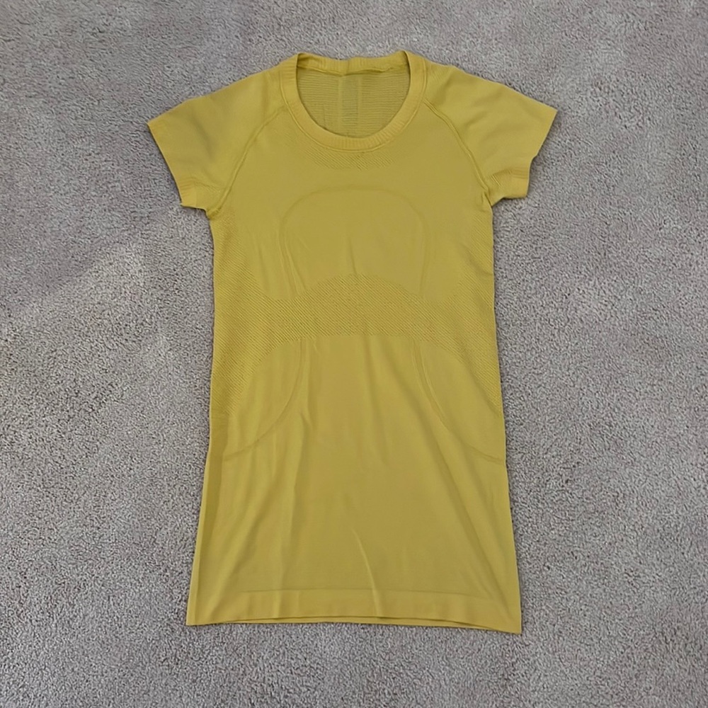 Lululemon Swiftly Tech - image 1